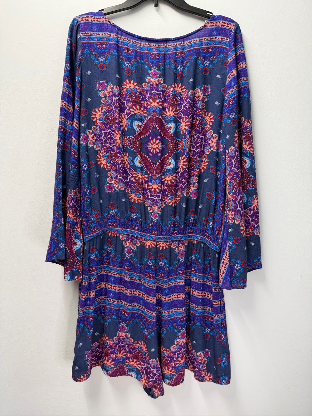 American Eagle Outfitters Blue Boho Floral Surplice Romper Women’s Large NWT - Picture 4 of 9